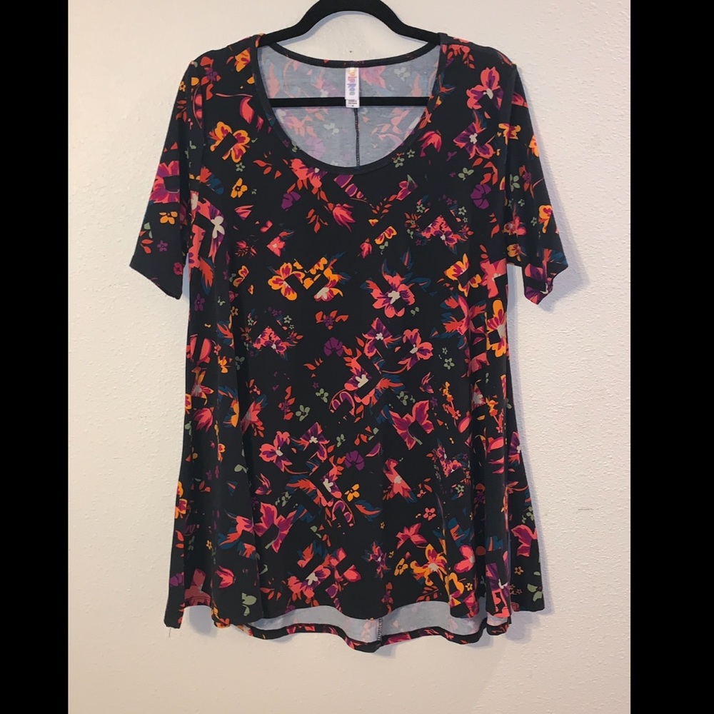 Floral & Geometric Pattern Lularoe Perfect T